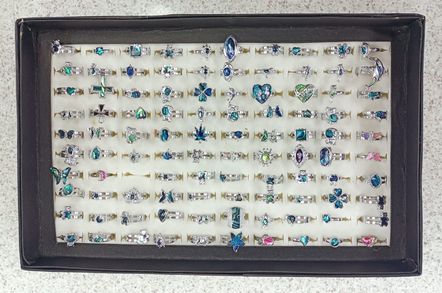 Local Kiwi Deals Artificial Mixed Style Rings - ASSORTED
