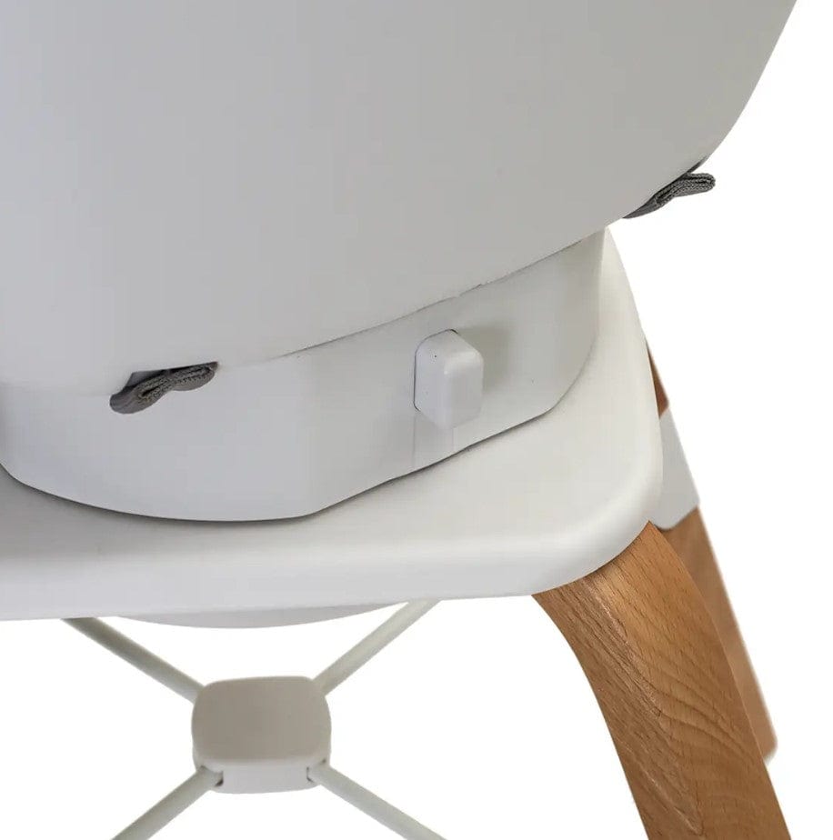 Local Kiwi Deals Edinburgh 3-in-1 360° Highchair White/grey/wooden - 4019073 (DEMO UNIT)