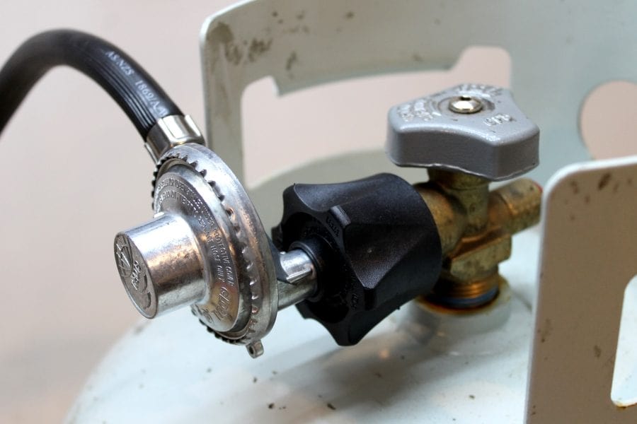 Local Kiwi Deals LPG QCC Gas Regulator with 1.5m Rubber Hose 1/4" Swivel Nut