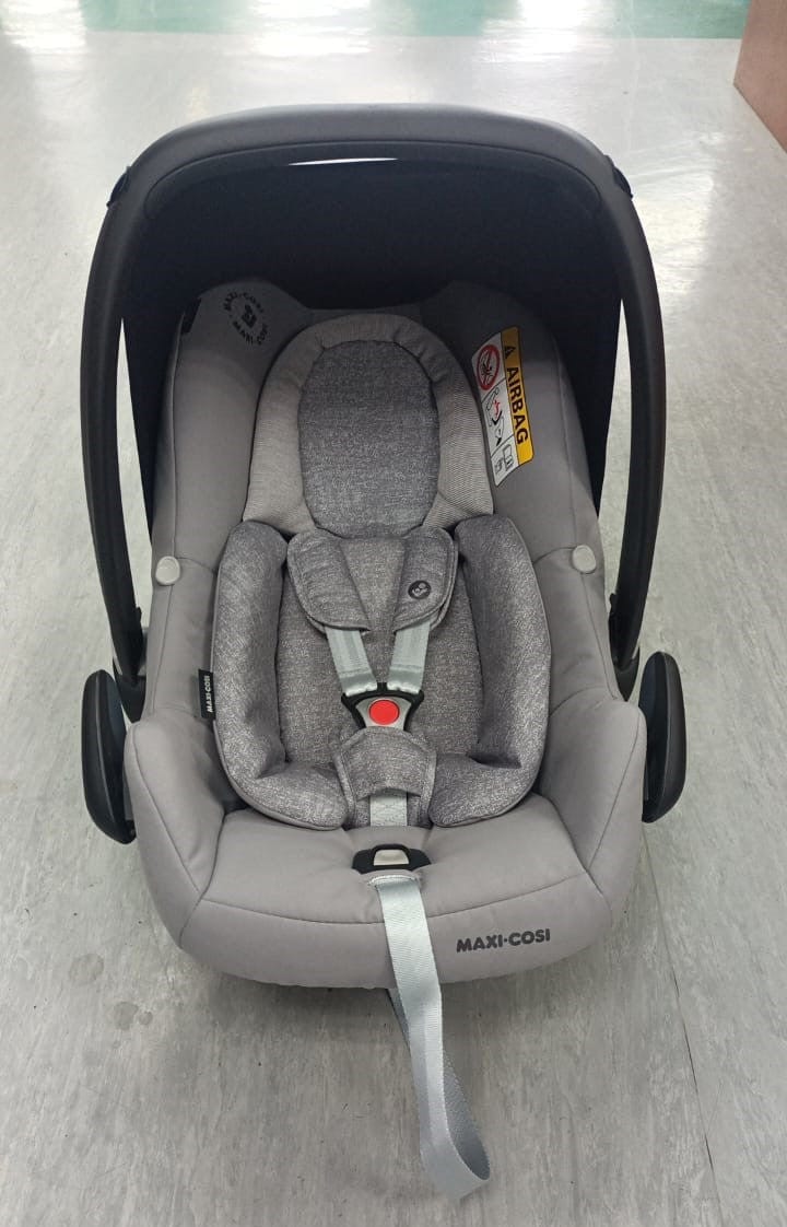 Local Kiwi Deals Maxi-Cosi Rock Rear Facing Car Seat - DEMO UNIT (PICKUP ONLY)