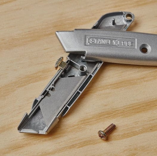 Local Kiwi Deals STANLEY 99E Classic Retractable Blade Utility Knife